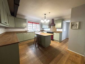 Photo 9- click for photo gallery